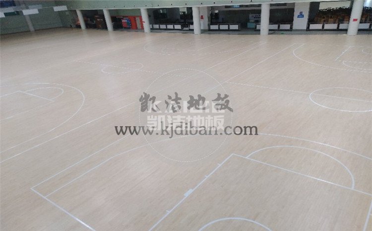 湖北武漢體育中心運(yùn)動(dòng)木地板項(xiàng)目-凱潔體育木地板廠家